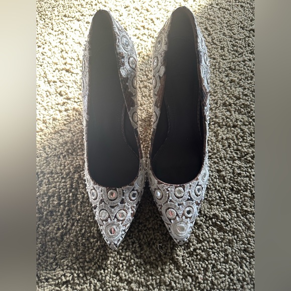 Tory Burch Heels - Picture 1 of 7